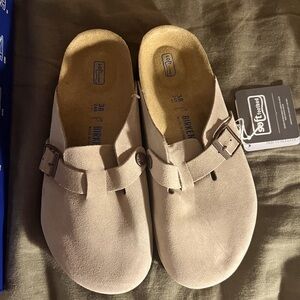 NIB Birkenstock Boston size 38